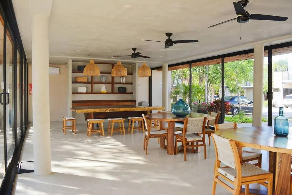 Amazing Dream Home In Gated Community Playa del Carmen México