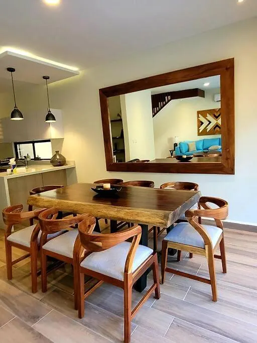 Amazing Dream Home In Gated Community Playa del Carmen